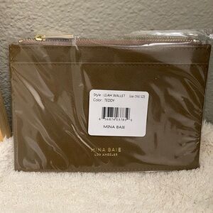 Mina Baie Teddy Lijah